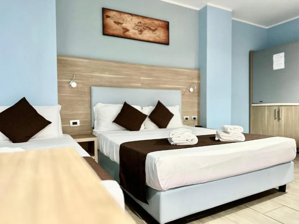 Standard Quadruple Room — Hotel Giacosa