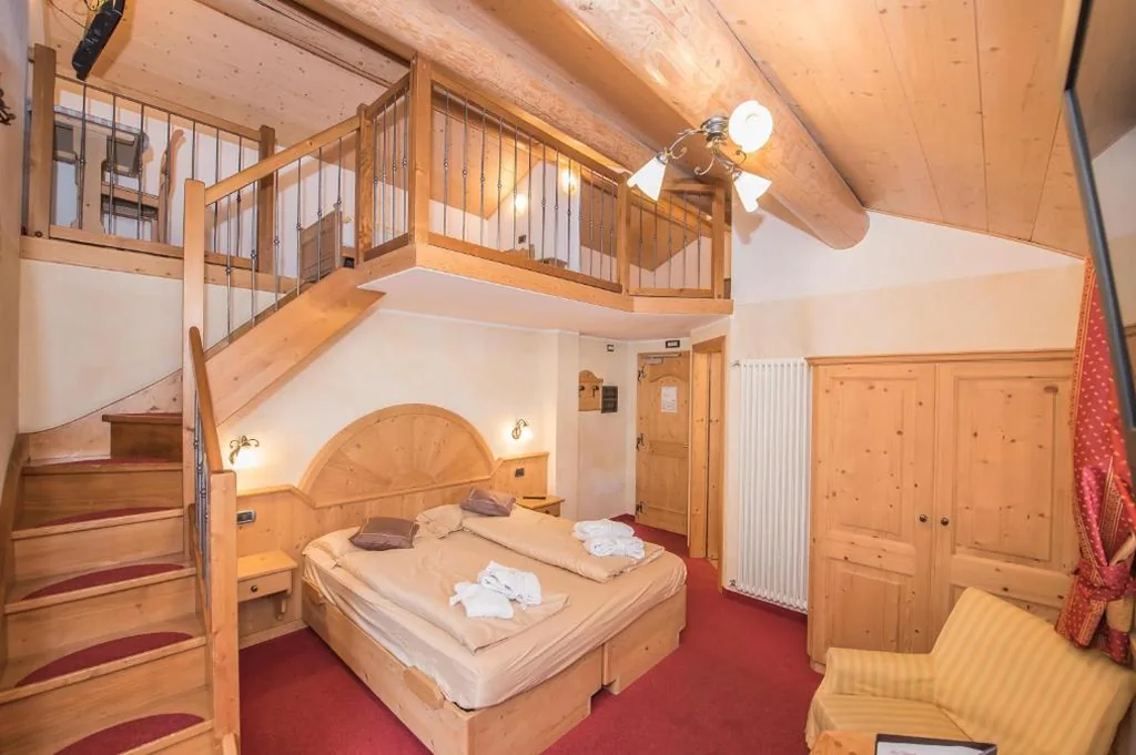 Split-Level Quadruple Room — Hotel Capriolo