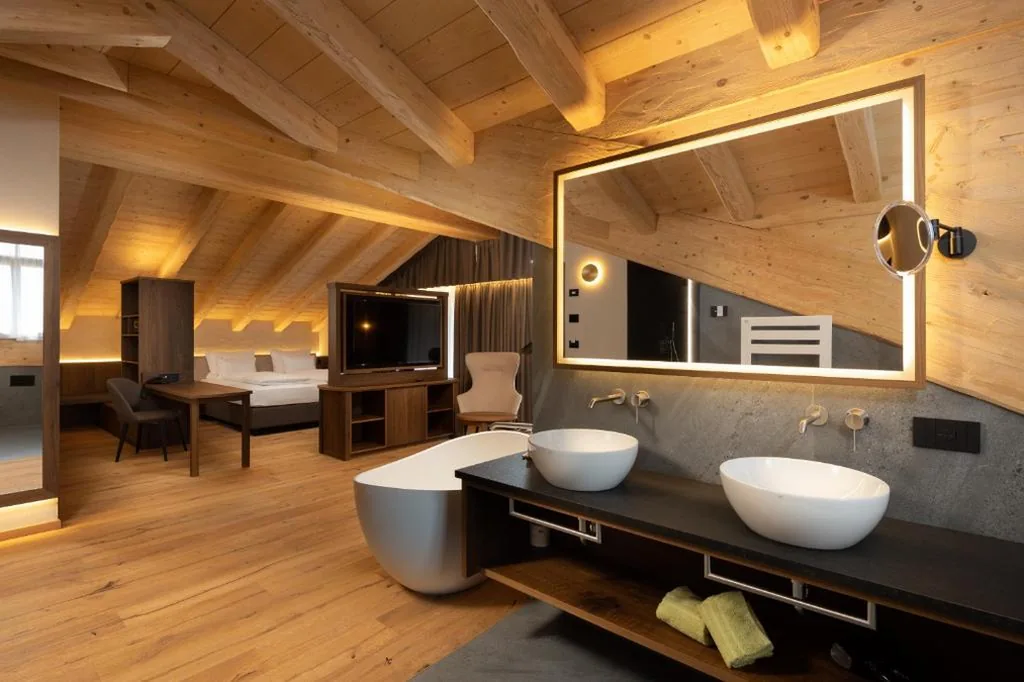 Camera Queen Deluxe — Camino Rustic Chic Hotel