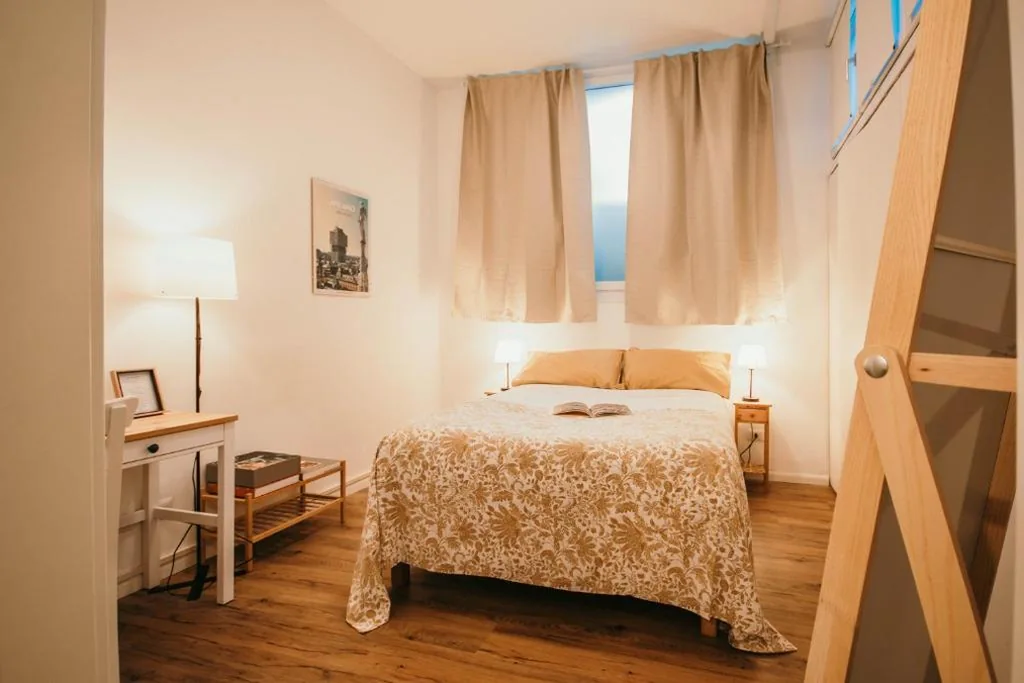 Queen Room — Guest House Casa De Amicis – Lakeside L&B