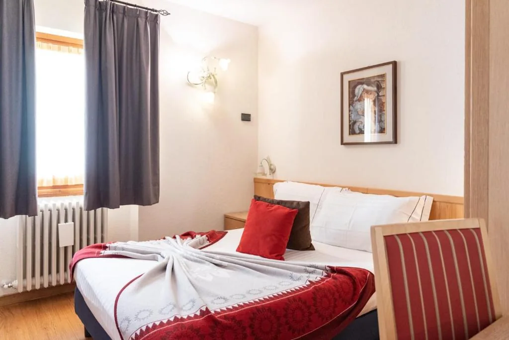 Camera Queen — Olimpia Hotel