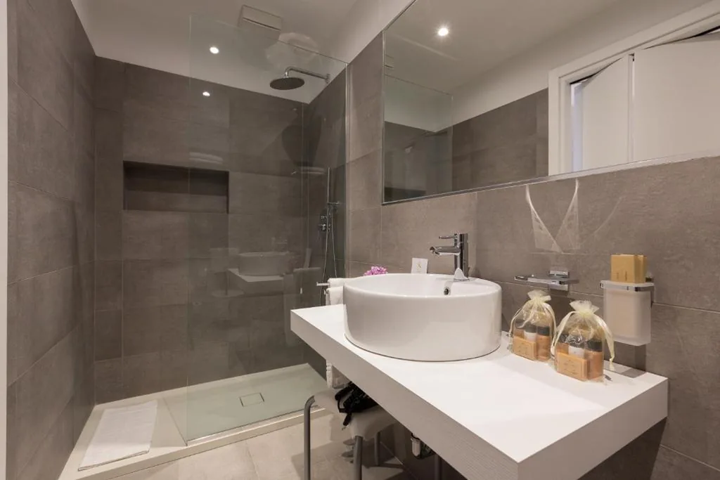 Single Room — Ai Suma Hotel