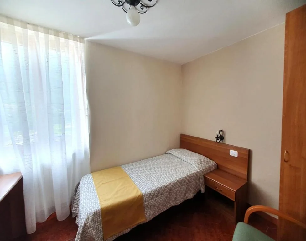 Single Room — Altavilla Albergo meublé