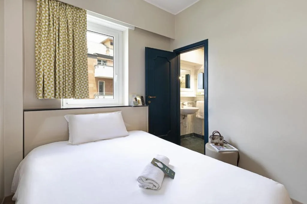 Single Room — B&B Hotel Como City Center