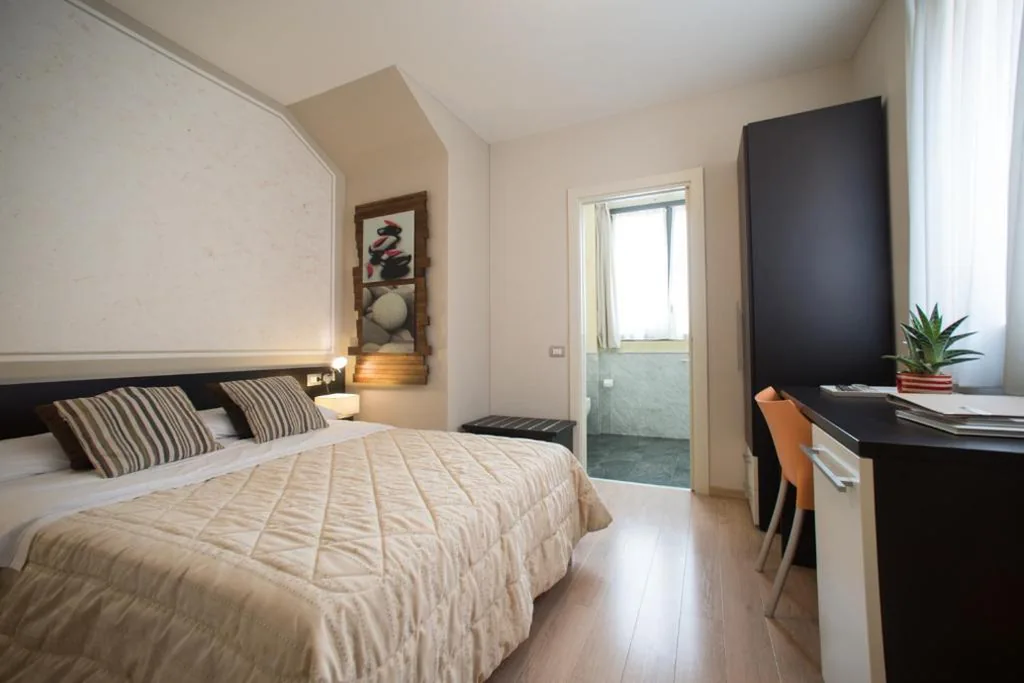 Single Room — Berghotel