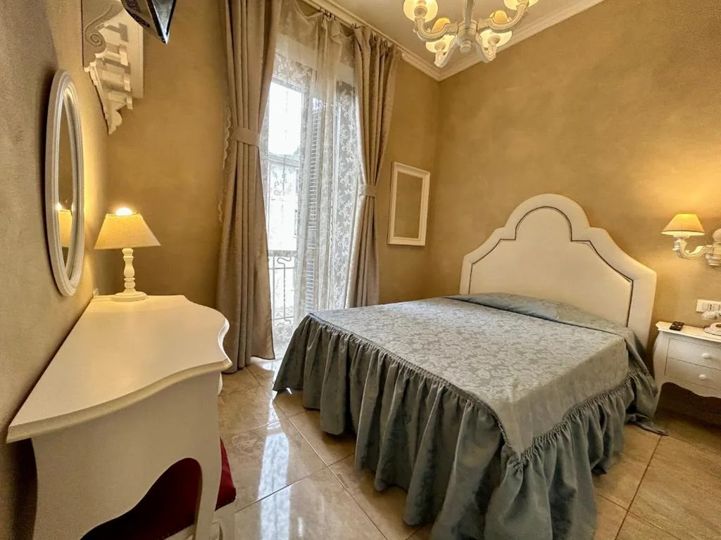 Single Room — Boutique Hotel Calais – Washington Milano
