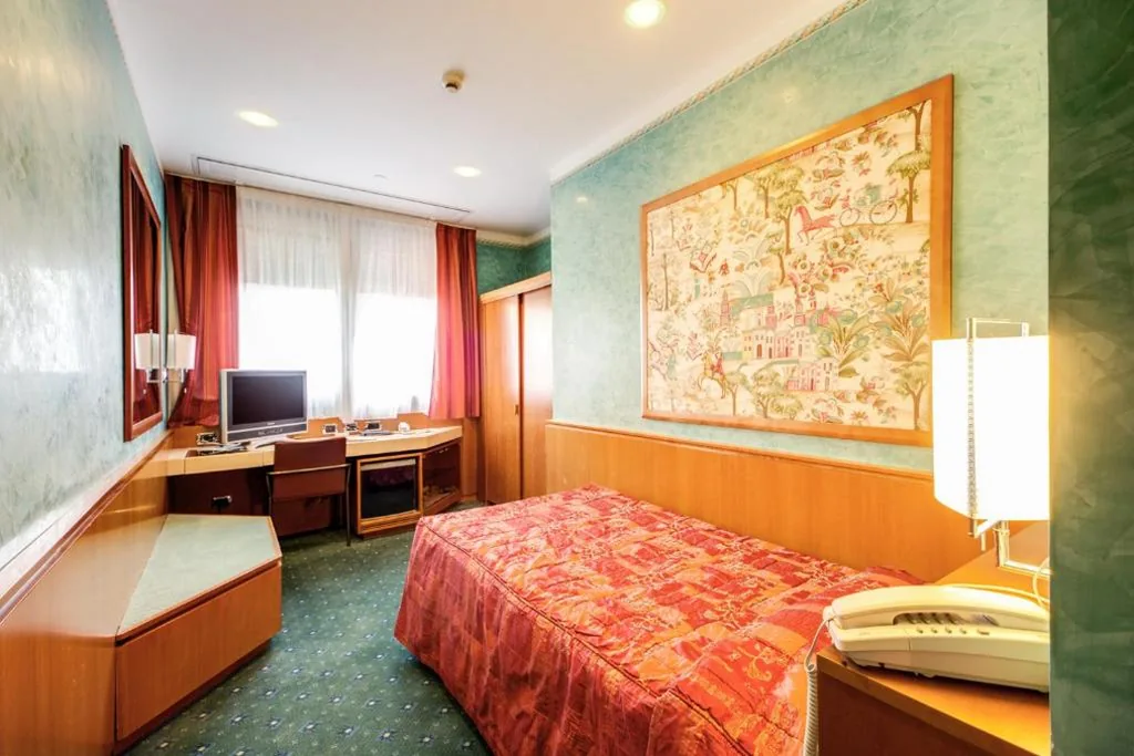 Camera Singola — Brunelleschi Hotel