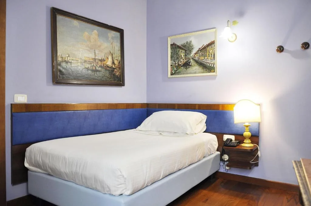 Budget Single Room — Hotel San Guido