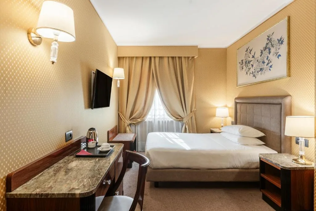 Camera Singola Classic (1 Adulto) — Doria Grand Hotel