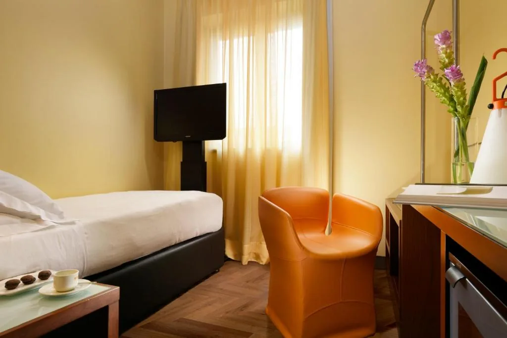 Classic Single Room — UNA Hotels Mediterraneo Milano