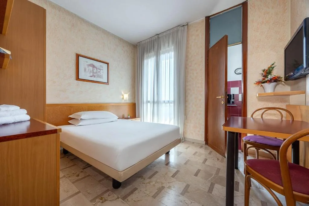Camera Singola con Angolo Cottura — iH Hotels Milano ApartHotel Argonne Park