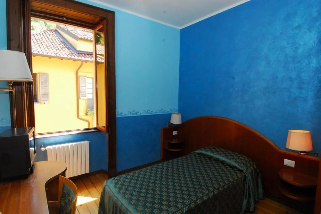 Camera Singola con Bagno in Comune — Fiò & Giò