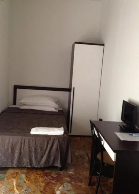 Single Room with Shared Bathroom — Villamelchiorre 1