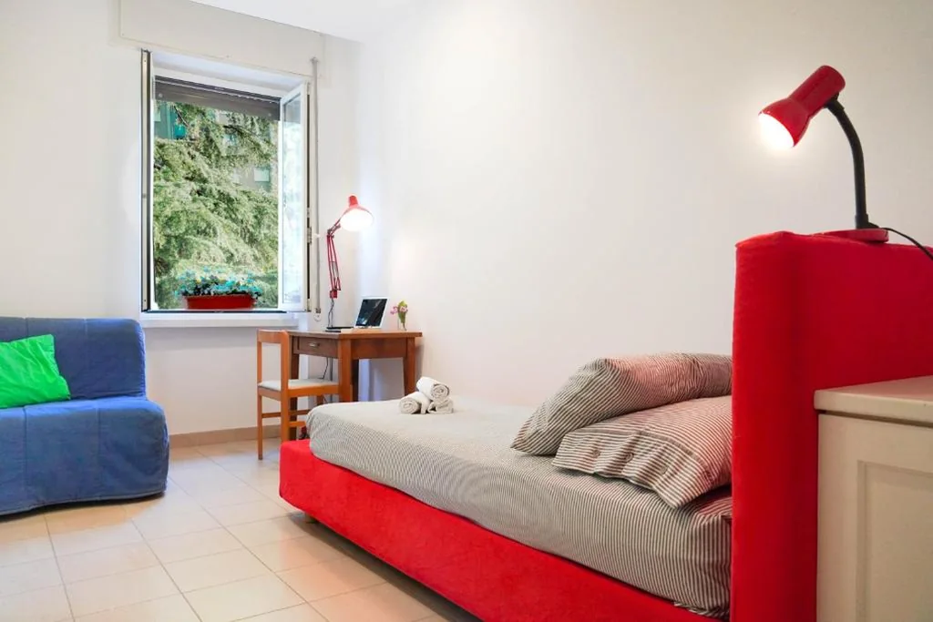 Single Room with Private Bathroom — Ciao Mi – Accoglienti camere con bagno privato – Milano Niguarda e Bicocca