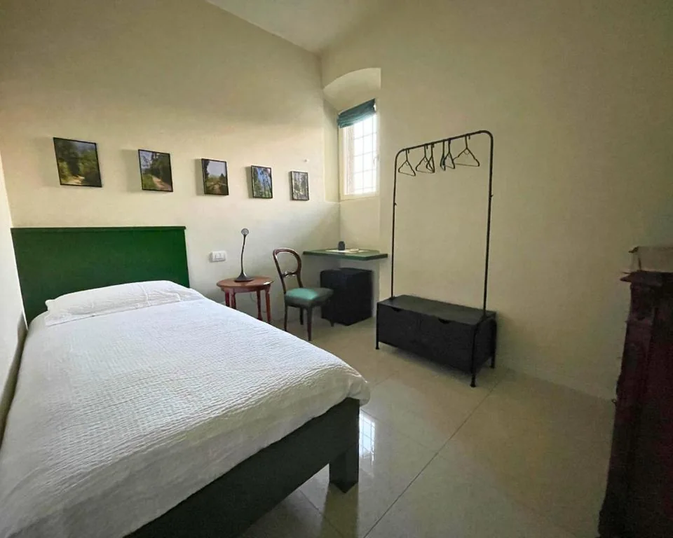 Camera Singola con Bagno Privato — Foresteria Antica Bastia B&B