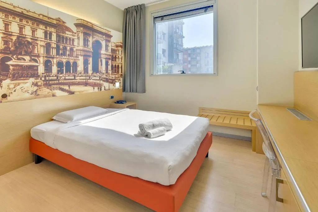 Single Room with Queen Size Bed — B&B HOTEL Milano La Spezia