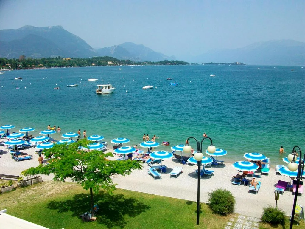 Single Room with Lake View — Hotel La Romantica