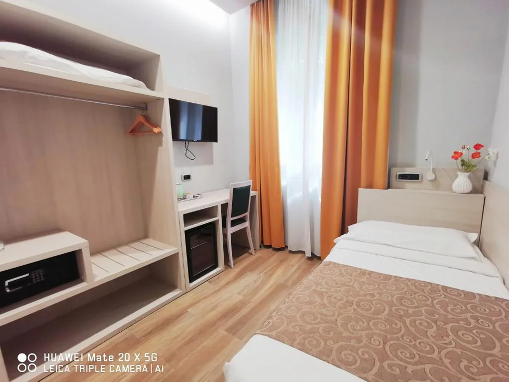 Camera Singola — CSI Group – Hotel Central Station