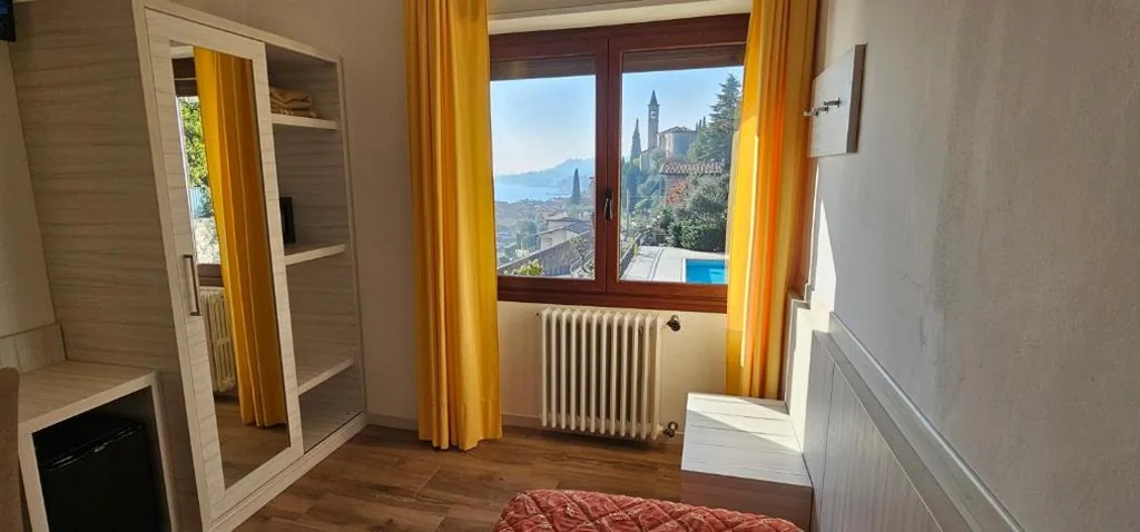Camera Singola Deluxe con Vista Lago — Hotel Palazzina
