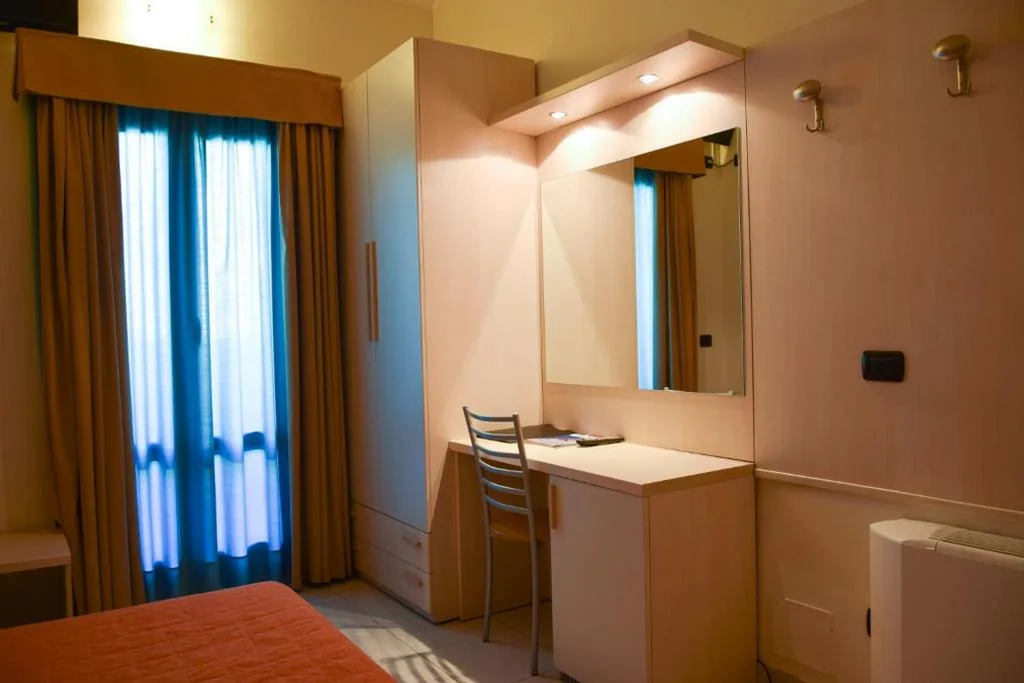 Camera Singola Deluxe — Hotel Losanna