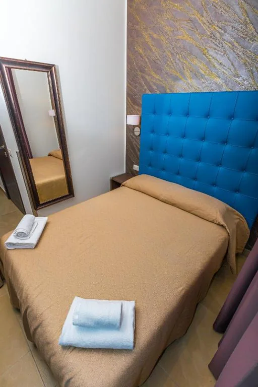 Deluxe Single Room — Hotel Repubblica