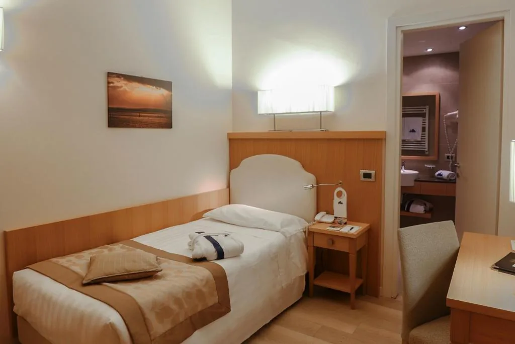 Economy Single Room with Spa Access — Hotel Sirmione Terme