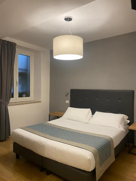Economy Single Room — Hotel dei Gonzaga, MantegnaHotels