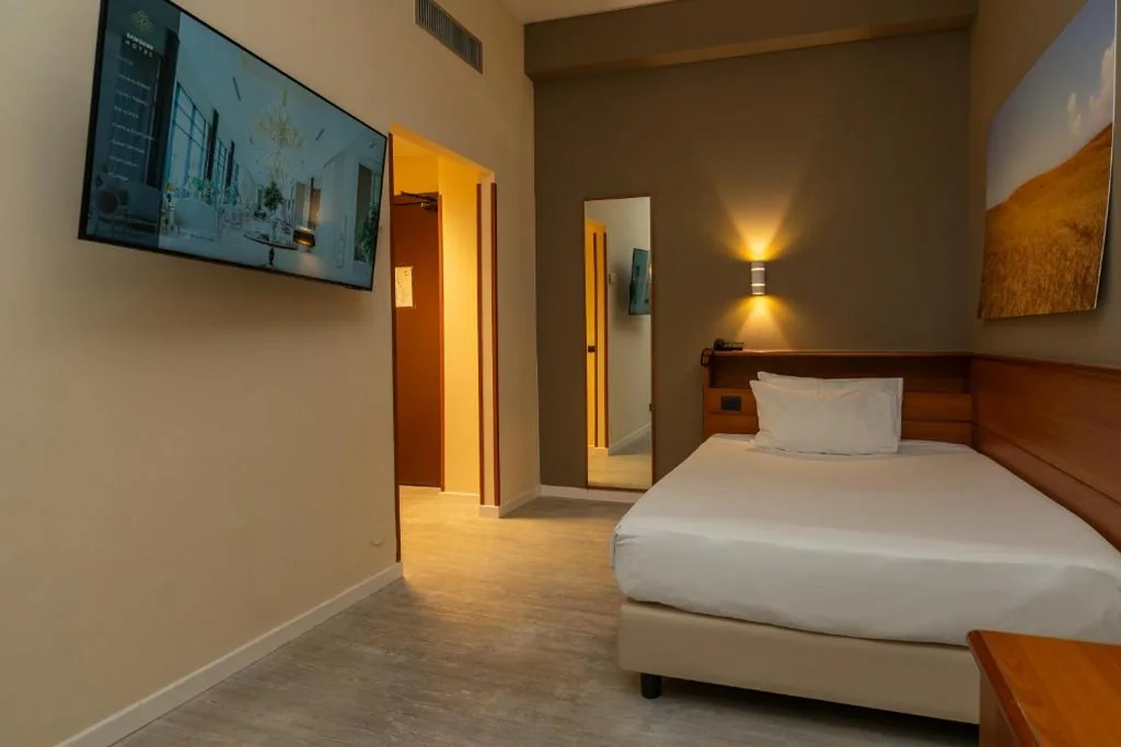 Single Room — Garibaldi Palace
