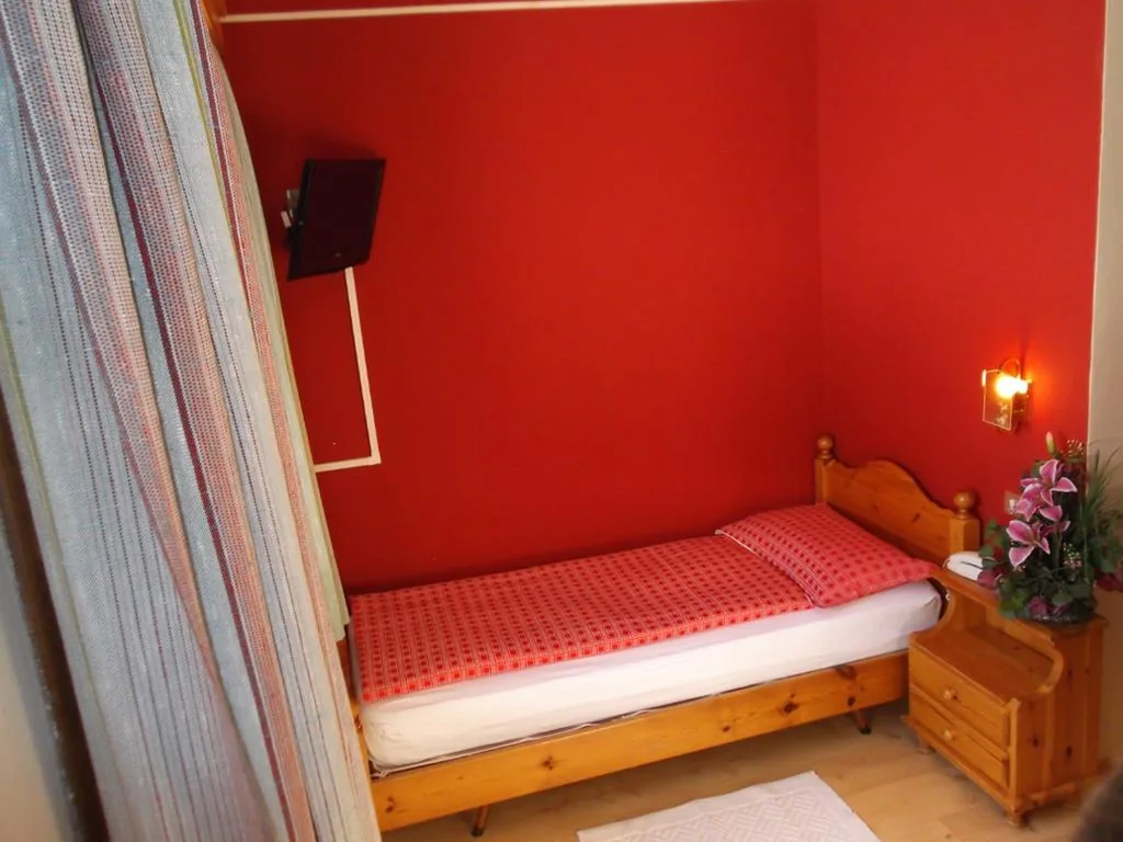 Single Room — Hotel Adele