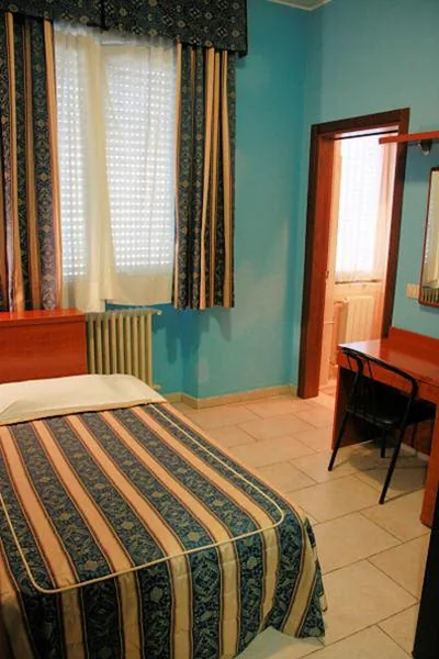 Single Room — Hotel Alessander