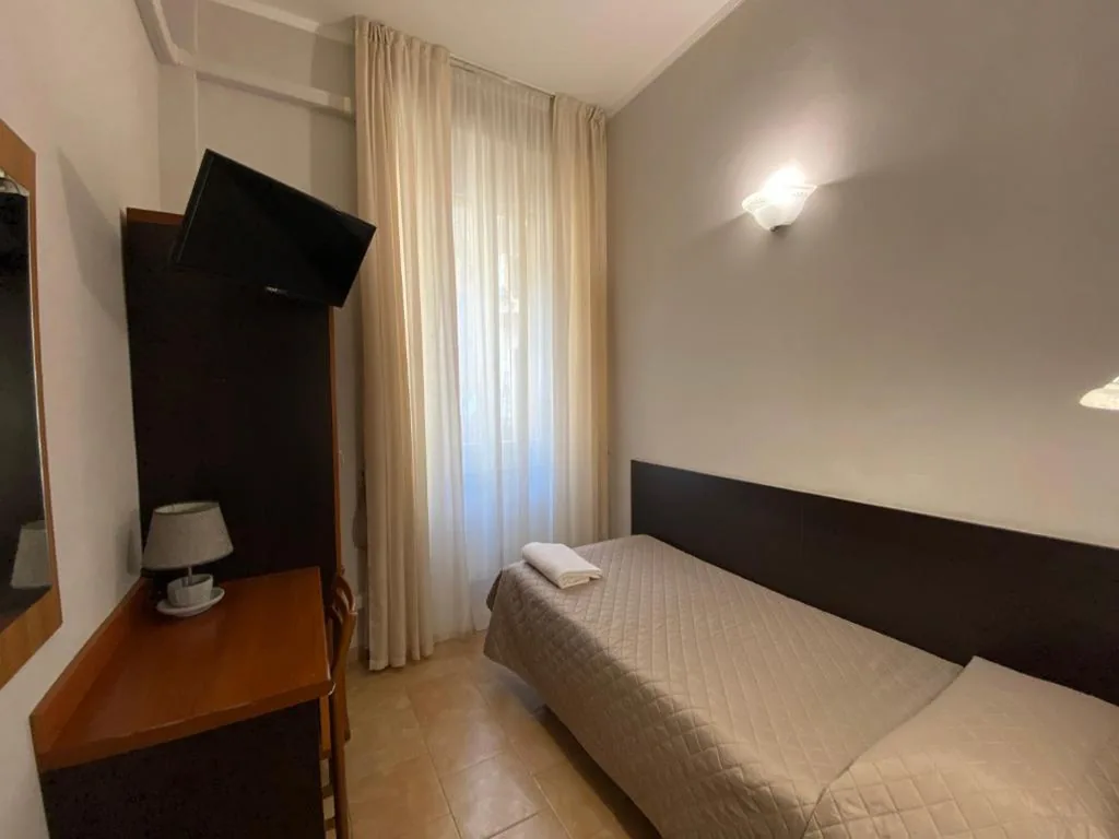 Single Room — Hotel Atena