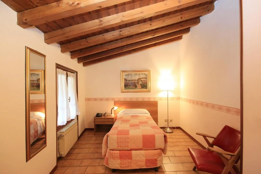 Camera Singola — Hotel Colomber