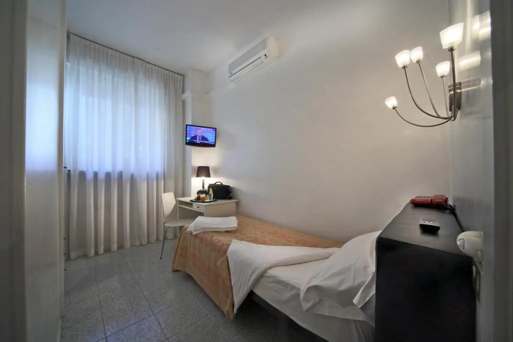 Single Room — Hotel Cristallo Brescia