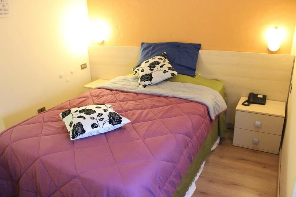 Single Room — Hotel Europa