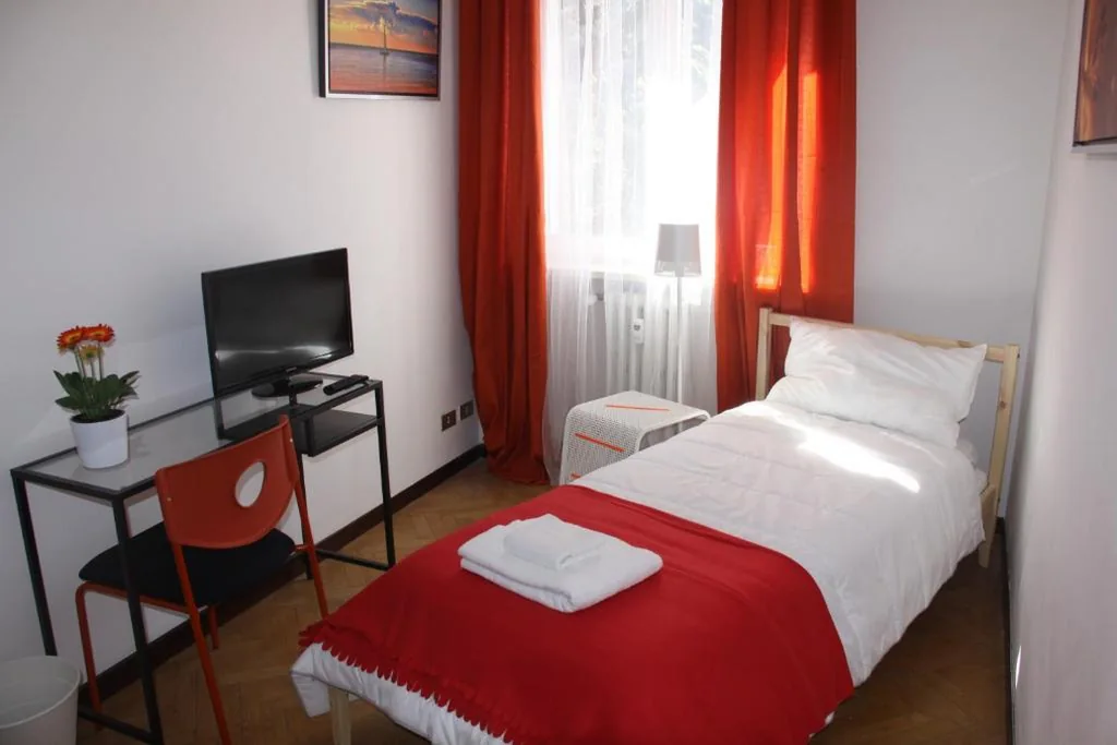 Single Room — Lotus B&B