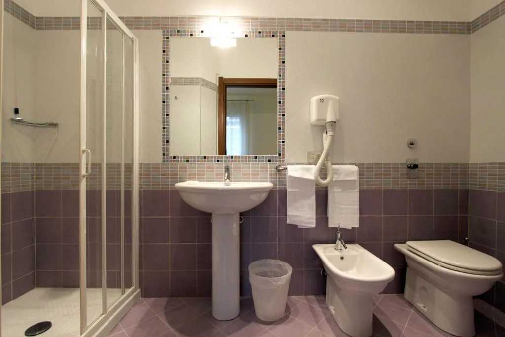 Single Room — Lux Hotel Durante
