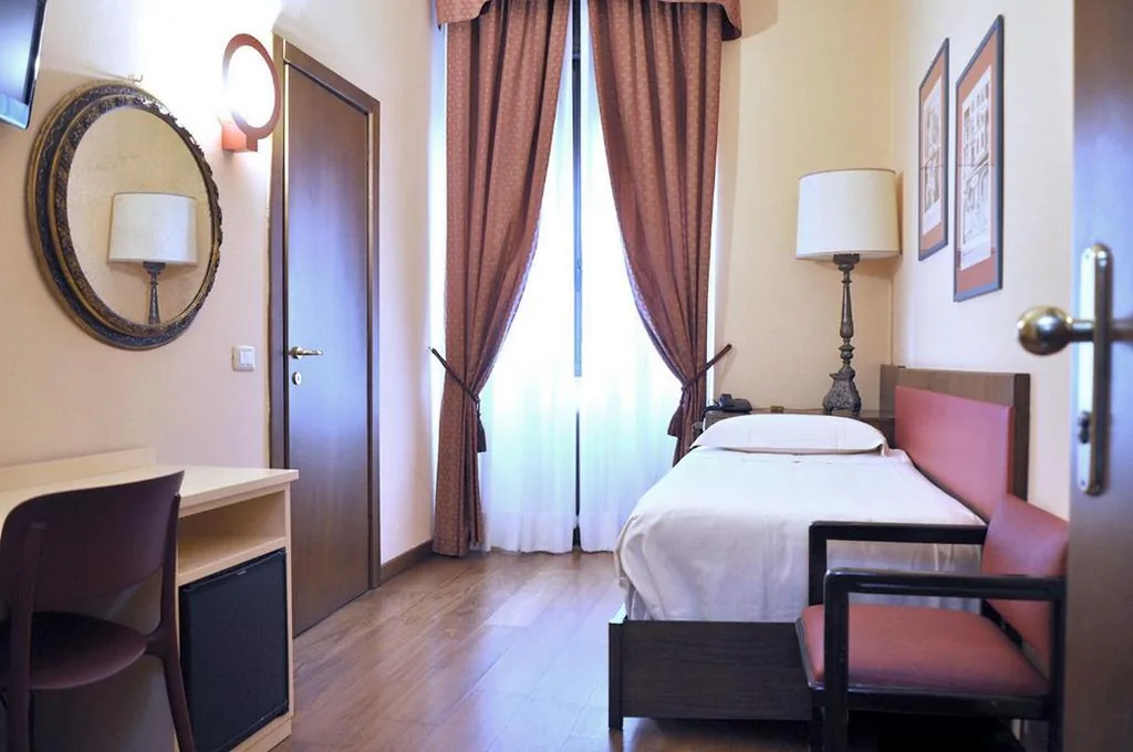 Small Single Room — Hotel San Guido