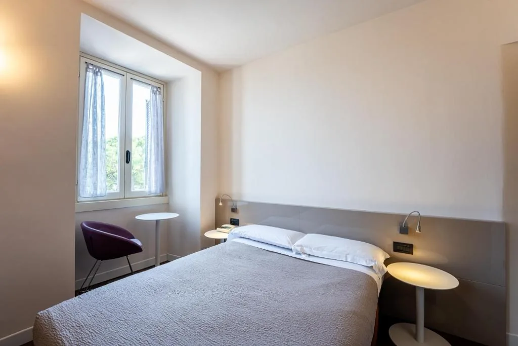 Small Single Room — Hotel Vittorio
