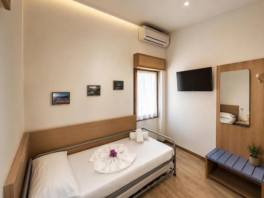 Single Room — Residence Hotel Maxi