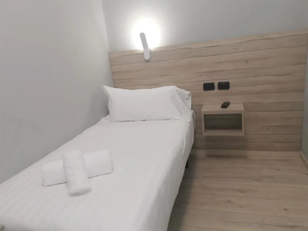 Camera Singola Standard — Miu Hotel