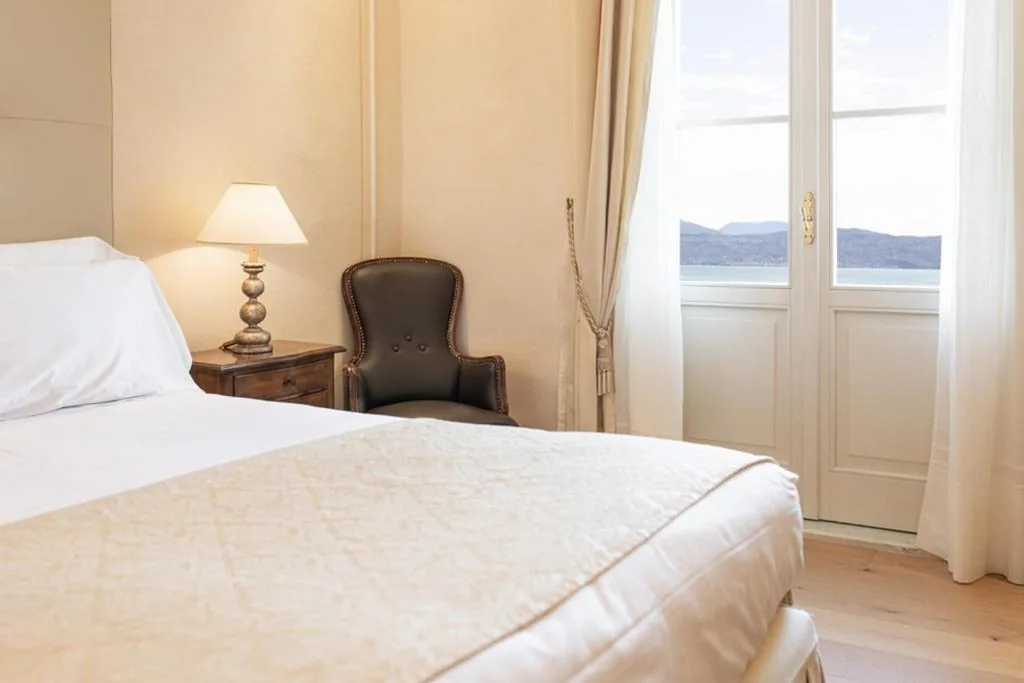 Single Superior Room with Lake View — Grand Hotel Fasano