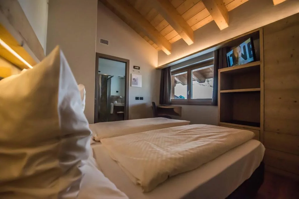 Superior Single Room with Mountain View — Hotel Le Alpi