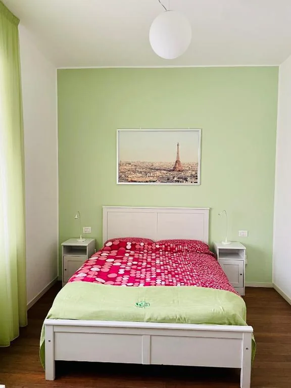 Single Room — Via Padova 165