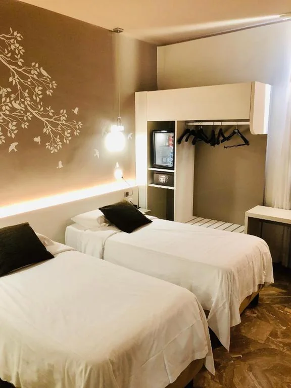 Standard Twin Room — Canova Hotel