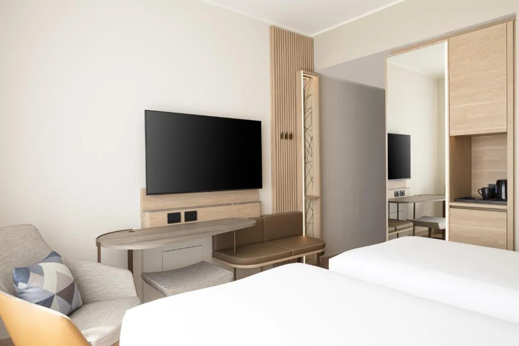 Camera Standard Doppia con Letti Singoli — Courtyard by Marriott Milano Linate