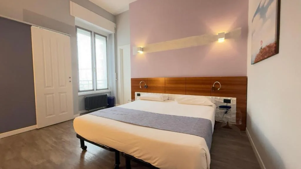 Standard Double/Twin Room — Hotel Europa Varese