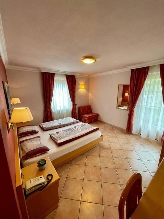 Standard Double/Twin Room with Balcony — Hotel Garni Rin Da Rin