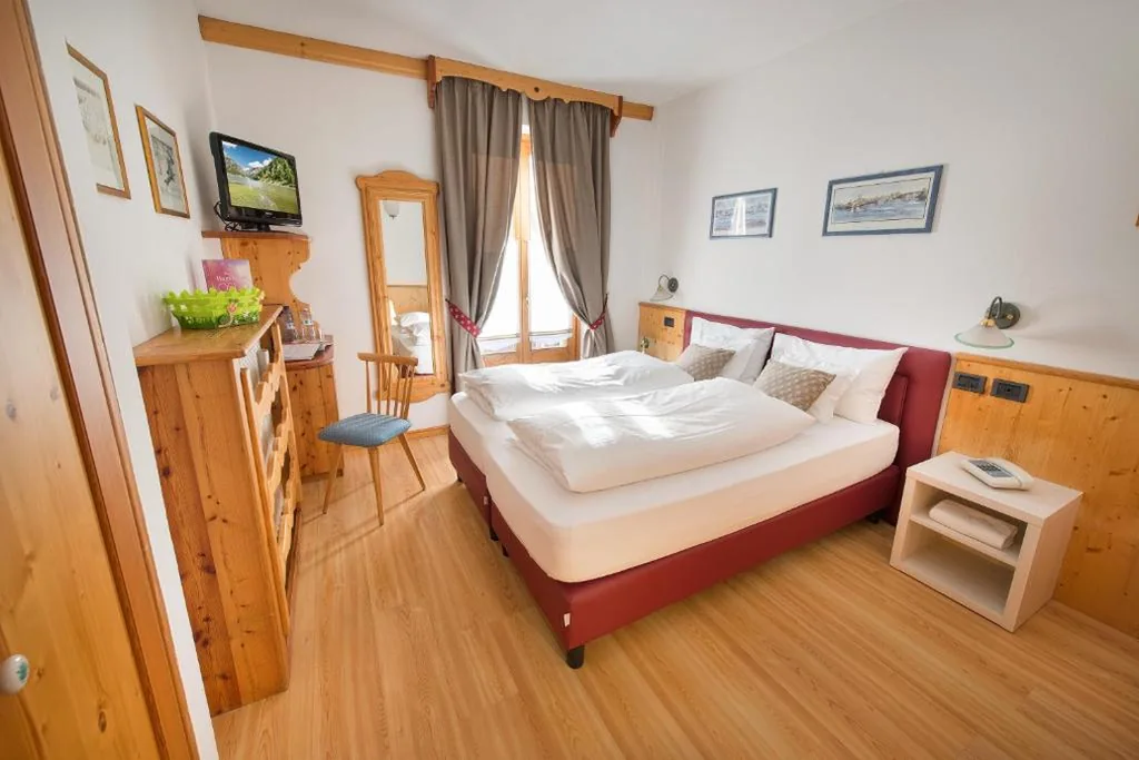 Standard Double/Twin Room — Hotel Posta