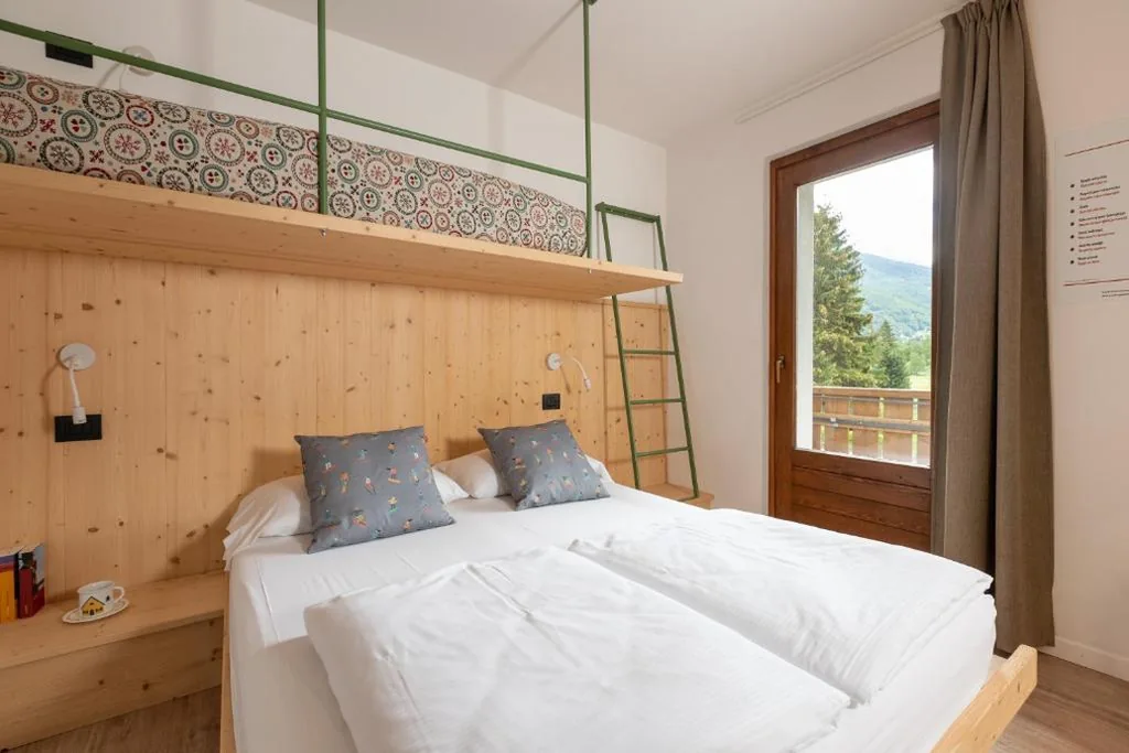 Standard Double/Twin Room — Ostello Alpino