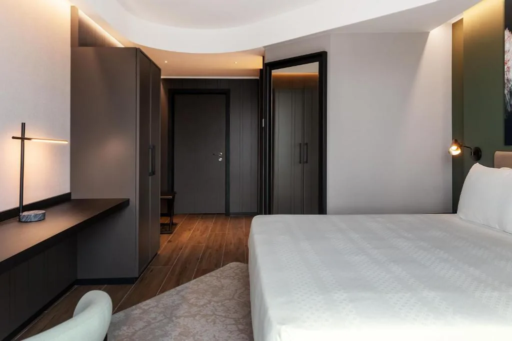 Superior Room with Balcony — Radisson Blu Hotel, Bergamo ChorusLife
